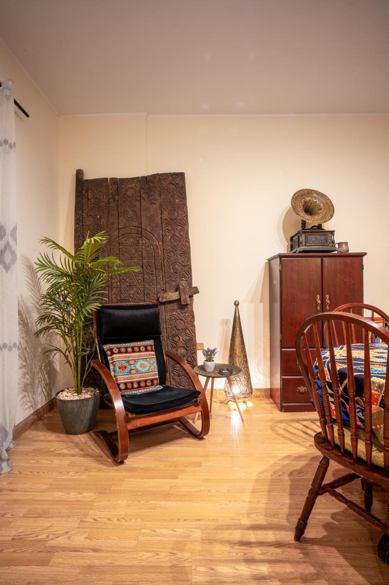 Vintage Vibrant Space ! Apartament Cairo