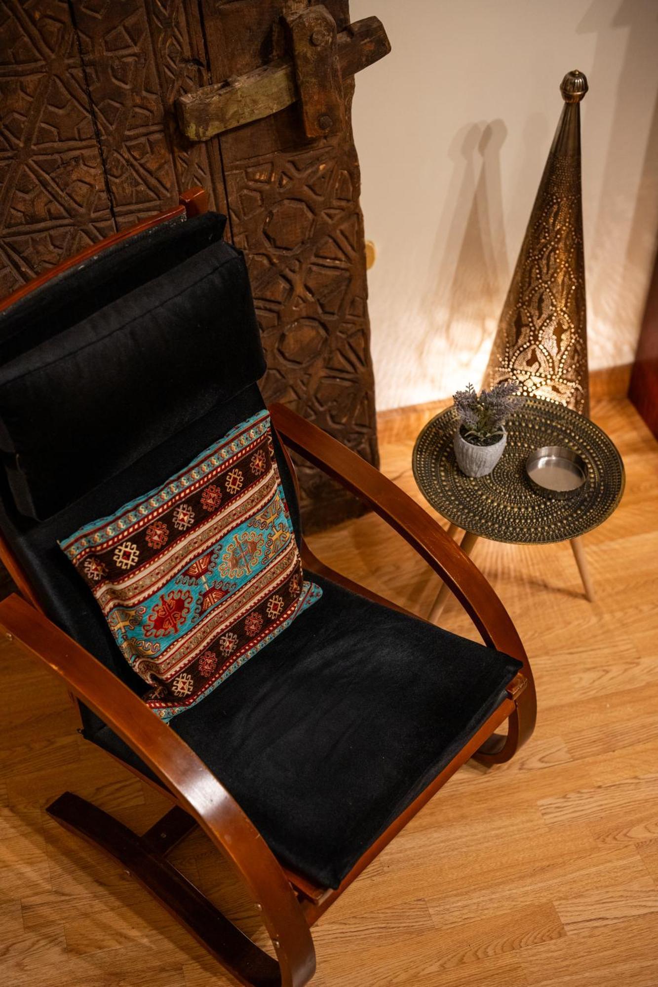 Vintage Vibrant Space ! Apartament Cairo